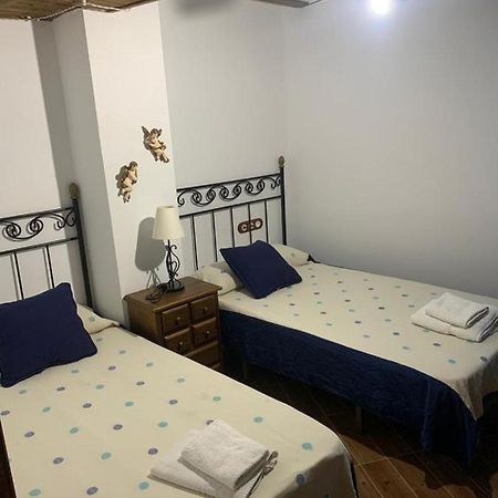Alojamiento Rural El Chorrillo Кастрил Екстериор снимка